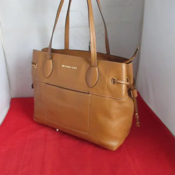 Michael Kors Mae Large East West Leather Drawstring Tote $298 Acorn #054